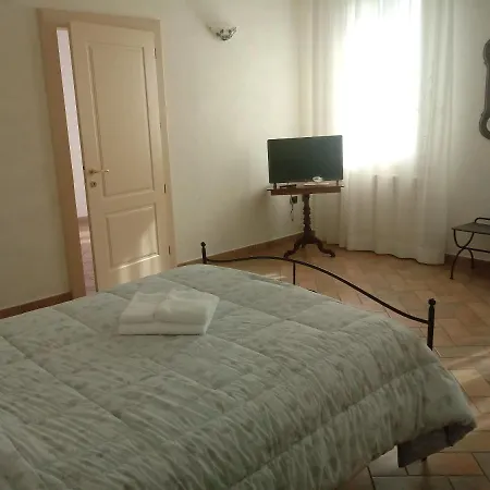 Il Ciliegio , Via Superiore 93 Luzzara Bed & Breakfast 3*